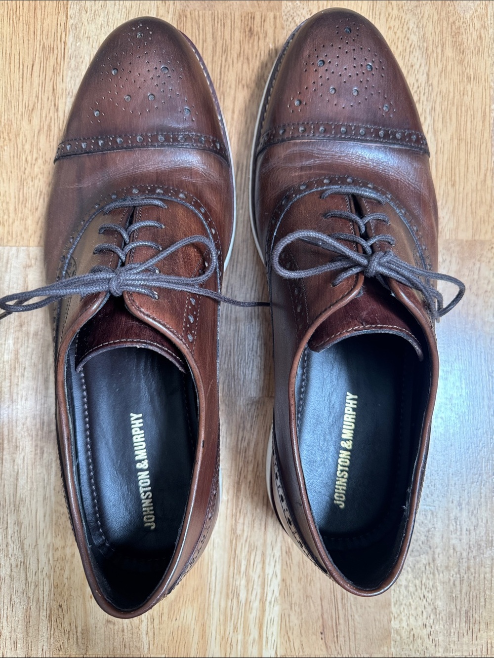 Johnston & Murphy Danridge  Brown Leather Wingtips